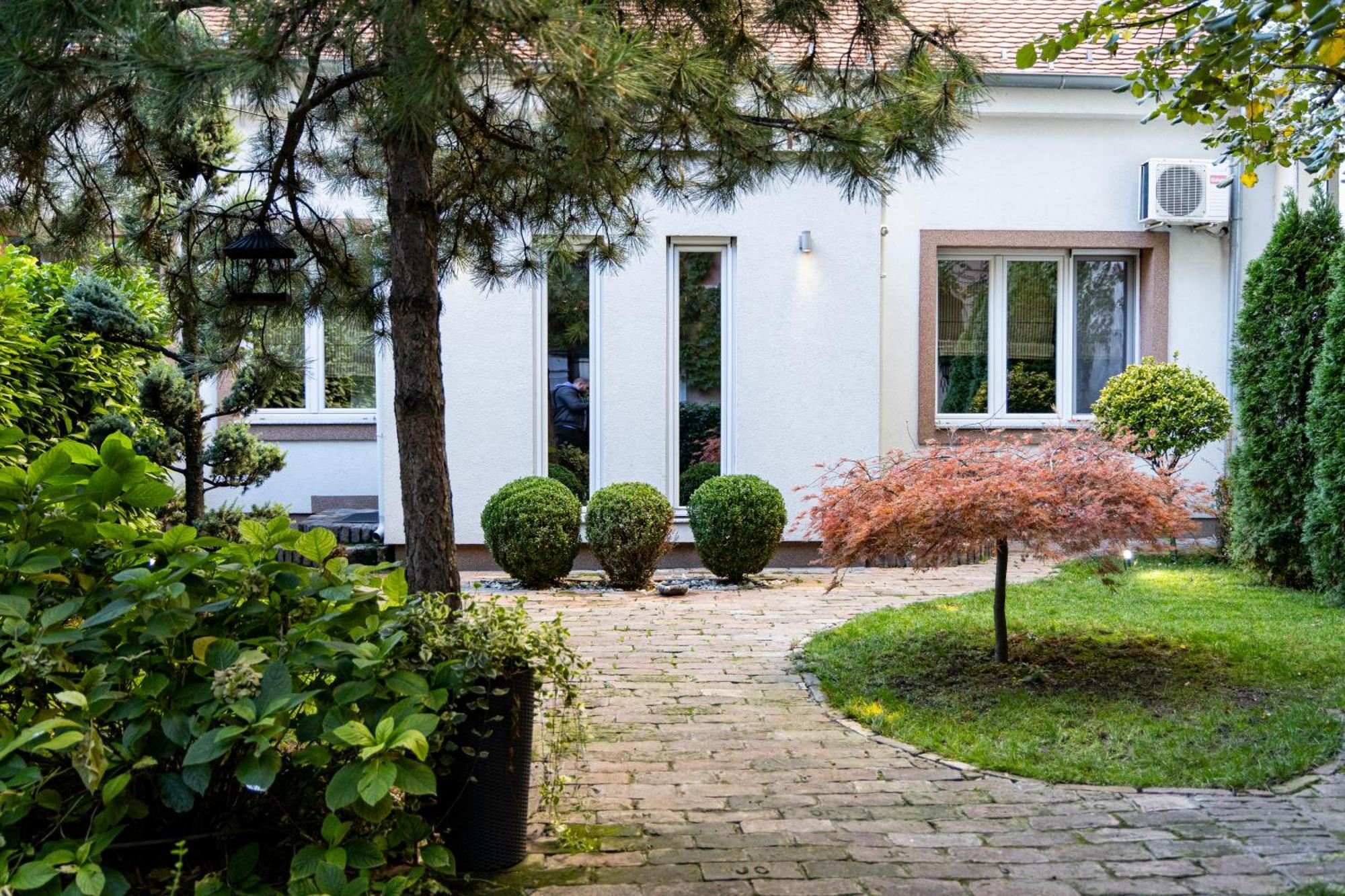 Green And Blue Garden Apartments Belgrade Luaran gambar